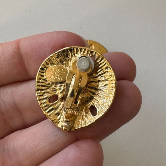 KJL for Avon Sand Dollar and Seashell with Faux Pearl - Picture 4 of 8